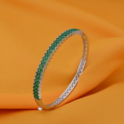 Lắc Nữ T02LAU000502