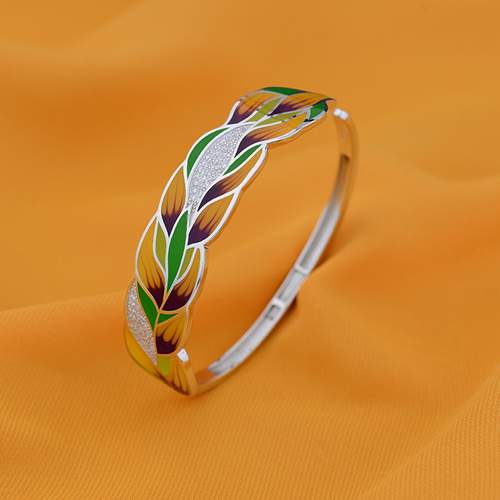 Lắc Nữ T02LAU000504